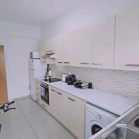 Amphora Apartment *